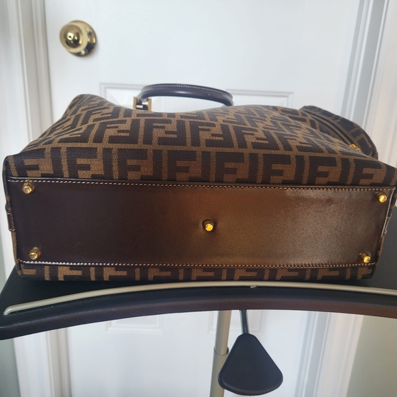 Authentic Fendi Monogram FF Zucca Shopper Tote - Picture 4 of 13